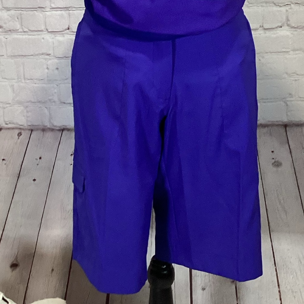 749. Nike Purple Tour Performance Golf Shorts EUC Size 8